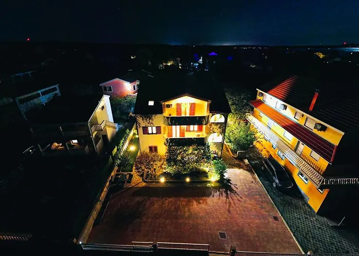 Апартаменты Mama's